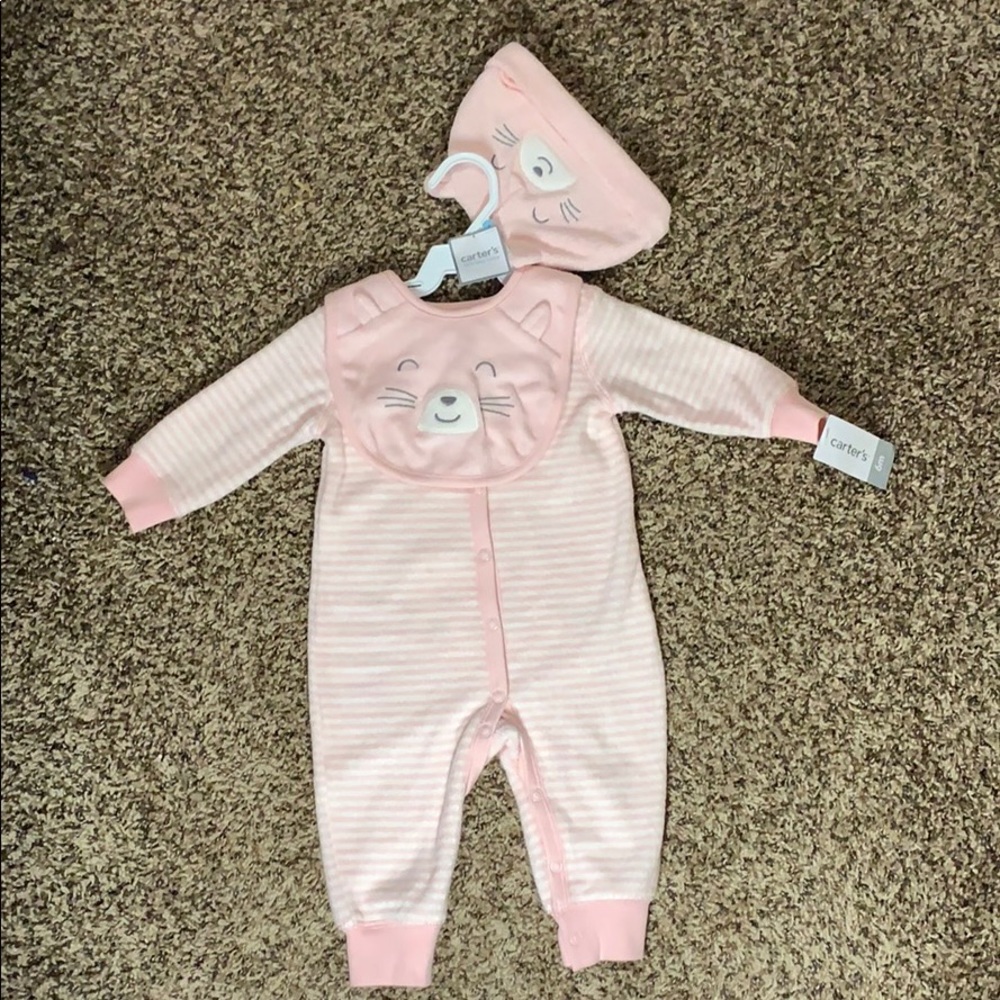 NWT Carter’s 6m 3 piece (Outfit, bib, hat)